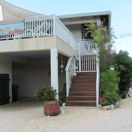 Casa De Isle Hotel Providenciales Exterior photo