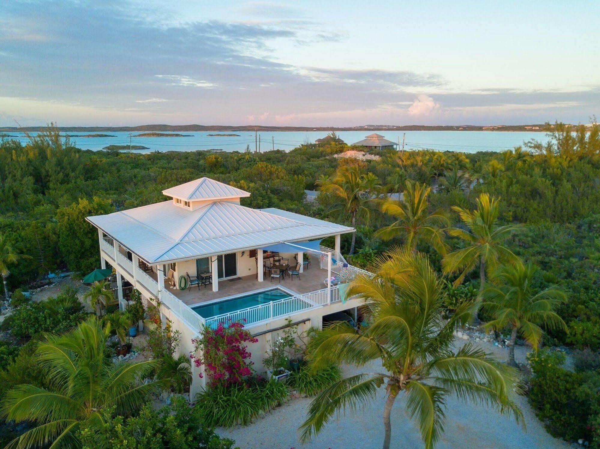 Casa De Isle Hotel Providenciales Exterior photo