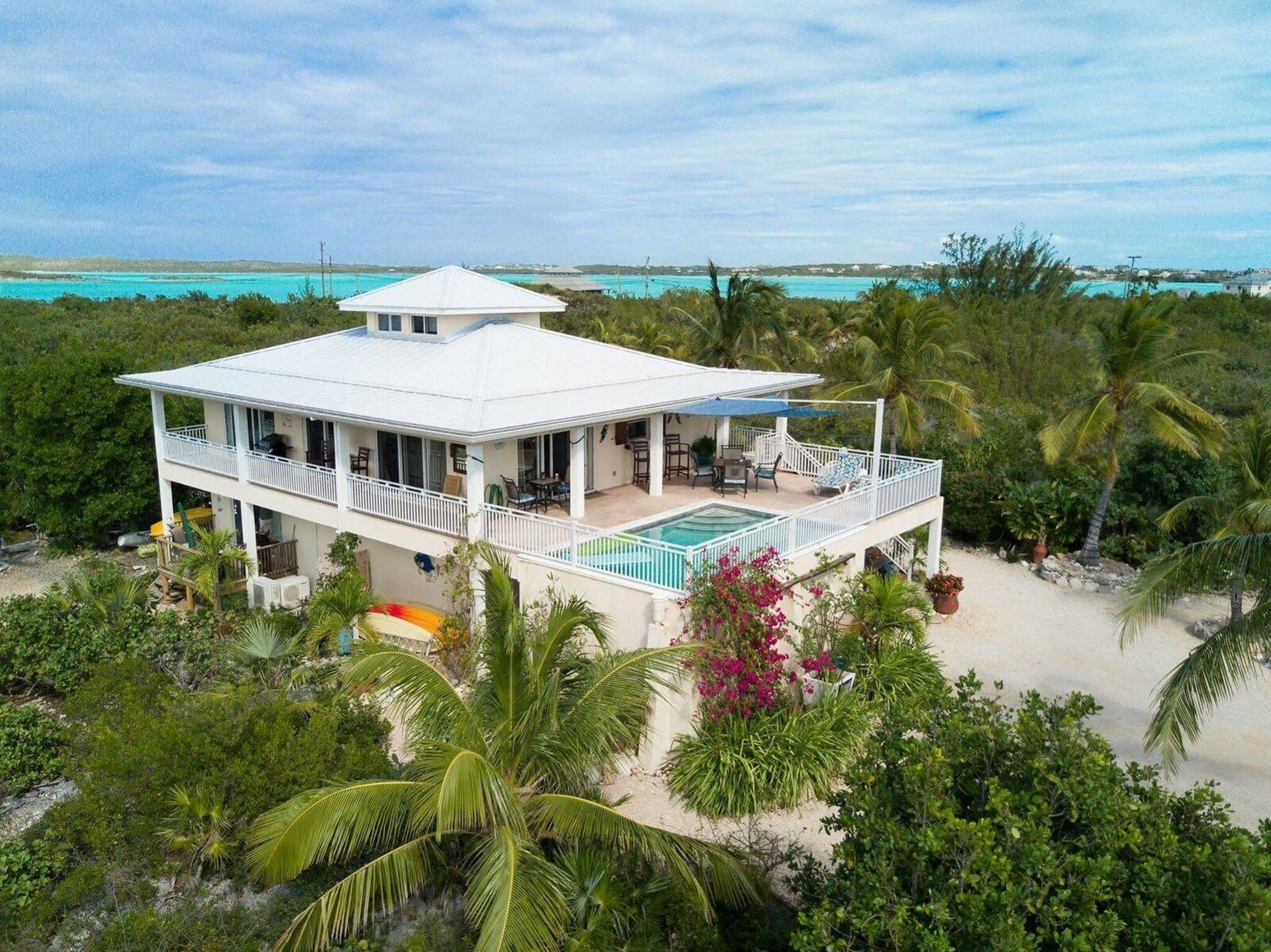 Casa De Isle Hotel Providenciales Exterior photo