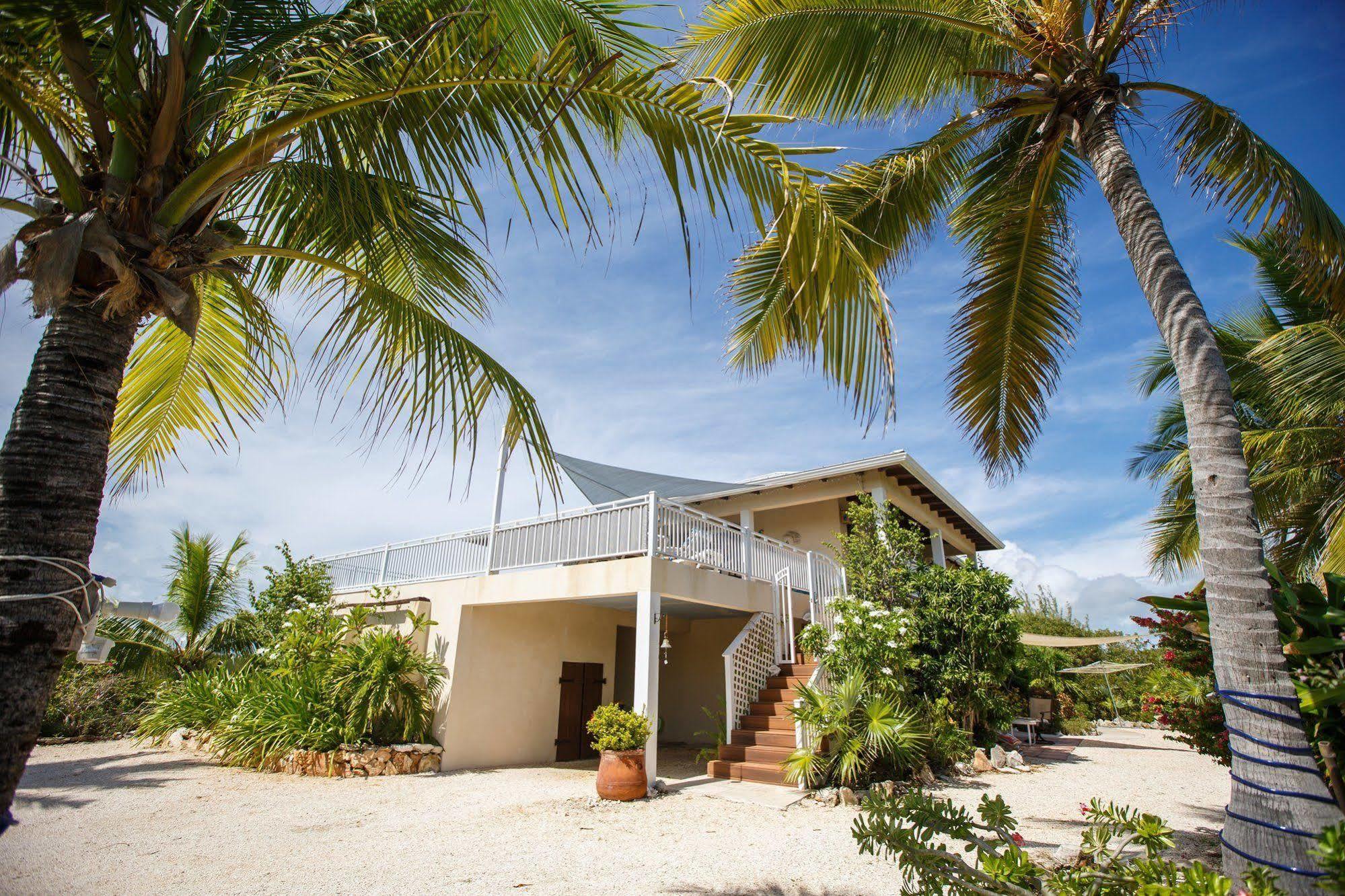 Casa De Isle Hotel Providenciales Exterior photo